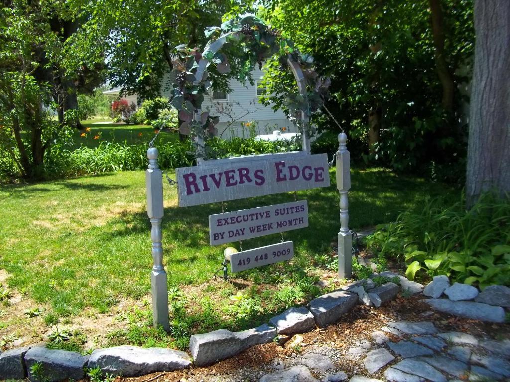 The Rivers Edge Executive Suites Tiffin Esterno foto