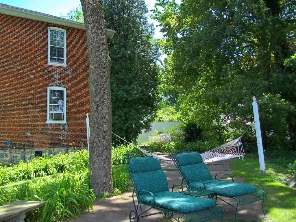 The Rivers Edge Executive Suites Tiffin Esterno foto