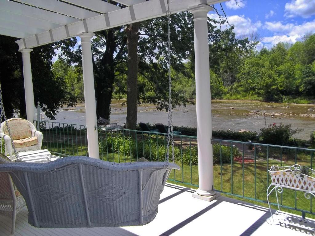The Rivers Edge Executive Suites Tiffin Esterno foto