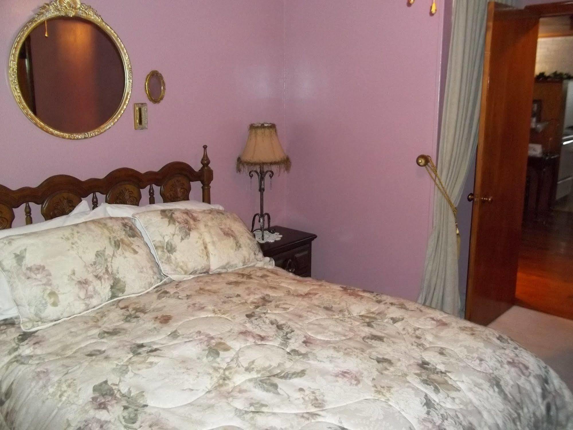 The Rivers Edge Executive Suites Tiffin Esterno foto